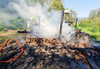 Casa em construção é destruída por incêndio na área rural de Chapecó