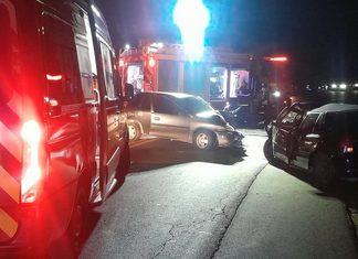 Colisão frontal entre dois carros deixa quatro feridos na BR-282 no Oeste Catarinense