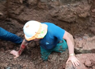 Funcionário da Casan fica parcialmente soterrado durante obra em São Miguel do Oeste