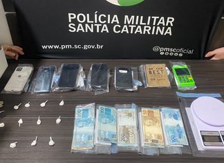 PM apreende cocaína e maconha e prende quatro pessoas em bar de Maravilha