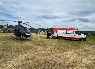 Helicóptero do SAER-FRON transporta idosa com suspeita de AVC de Ponte Serrada para Chapecó