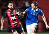 Vitória vence o Grêmio e abre vantagem sobre a zona de rebaixamento no Brasileirão