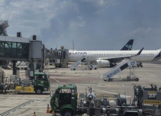 Petrobras reajusta preço médio do querosene de aviação em 11,76% Petrobras reajusta preço médio do querosene de aviação em 11,76%