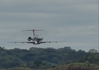 Vídeo: aeronave GEIV 04 realiza inspeção de procedimentos de pouso e decolagem no aeródromo de Chapecó