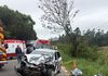 Colisão frontal entre carros deixa homem morto e duas pessoas gravemente feridas em SC