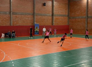 Dodgeball reúne estratégia e trabalho em equipe nos Jogos Escolares de Chapecó