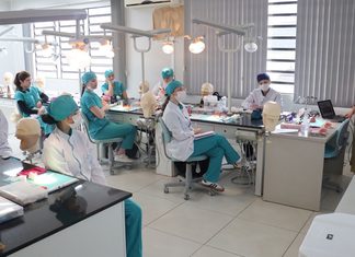 Simpósio de Odontologia da UCEFF reúne acadêmicos e profissionais em Chapecó
