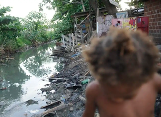 Mais de 30 milhões de crianças estão expostas a riscos climáticos no Brasil