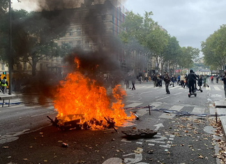 Protestos na França deixam um morto, mais de 500 policiais feridos e quase 1.800 presos