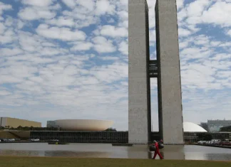 Fim da escala 6×1 será votado no Senado na próxima terça-feira; veja o que muda